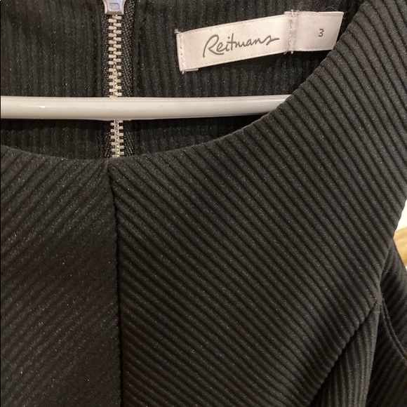 Classic black dress - Picture 3 of 4